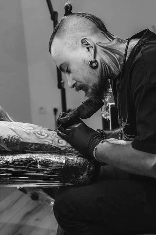 Alex Boyko, tatuador de Usa