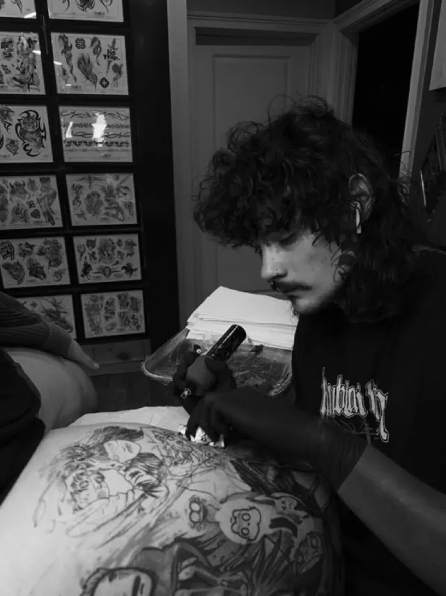 Allyn Grima, tatuador de Orlando Usa